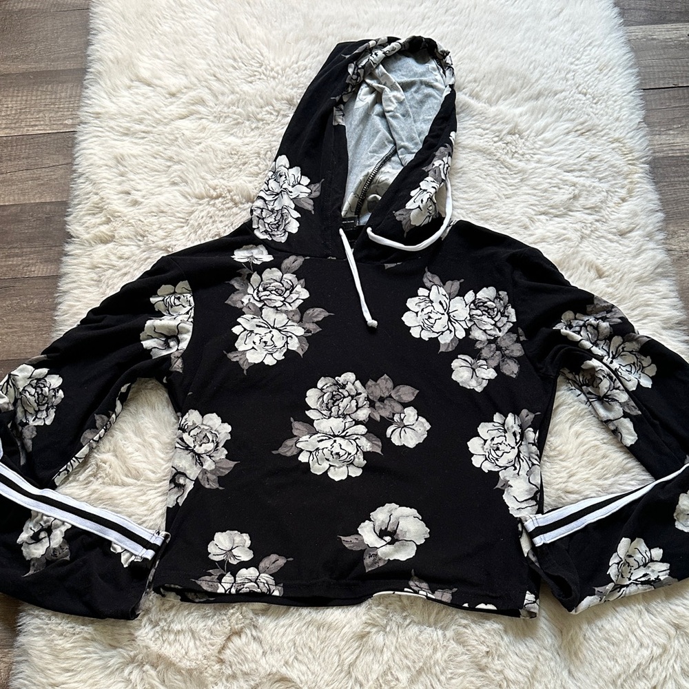 Active SWS Black and Gray Floral Hoodie